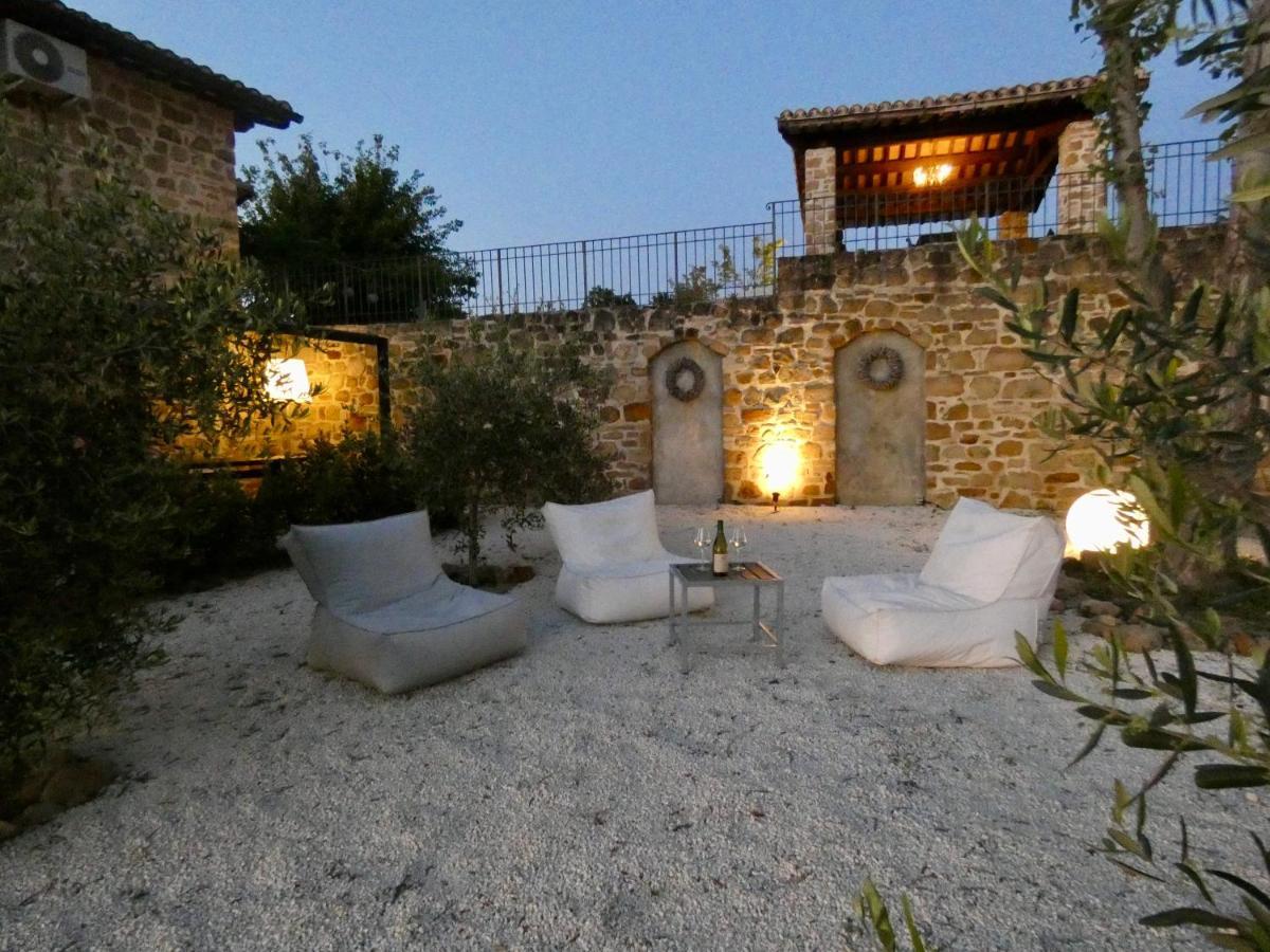 Borgo Crispiero Bed & Breakfast Dış mekan fotoğraf